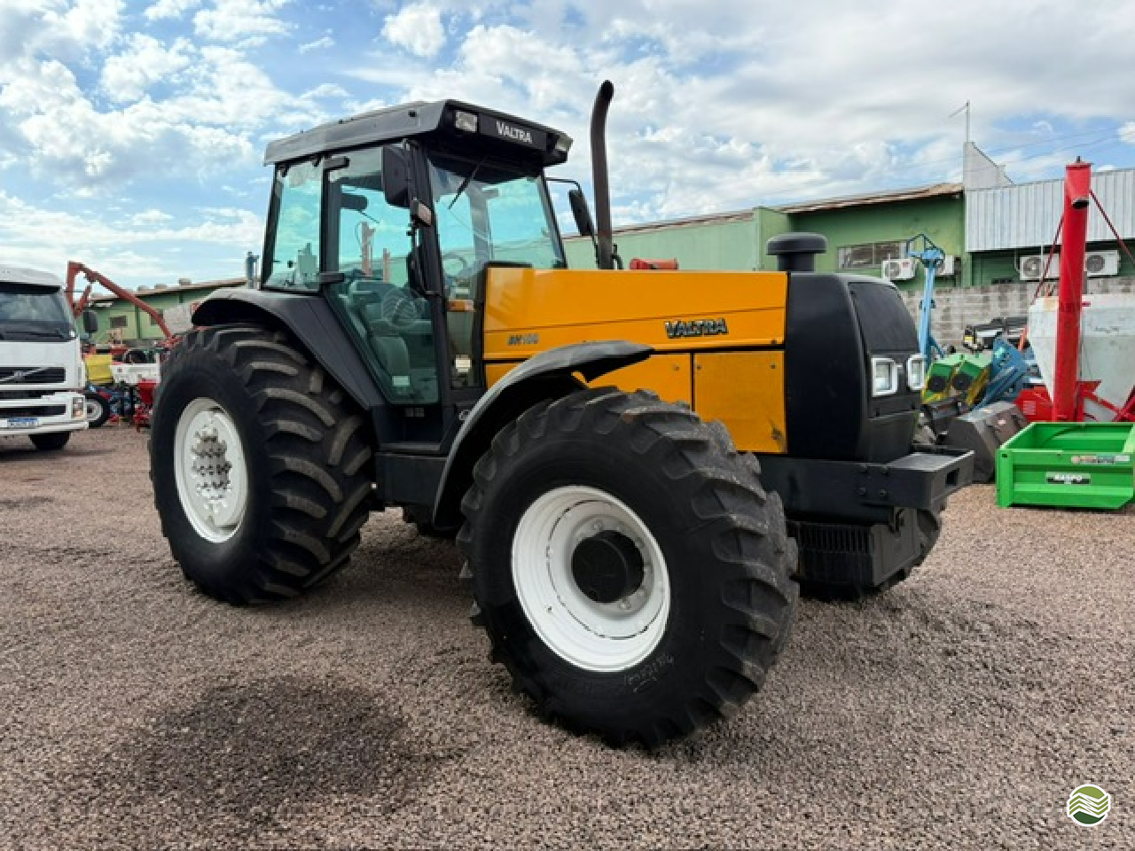 VALTRA BH 180 de Cotramaq Tratores
